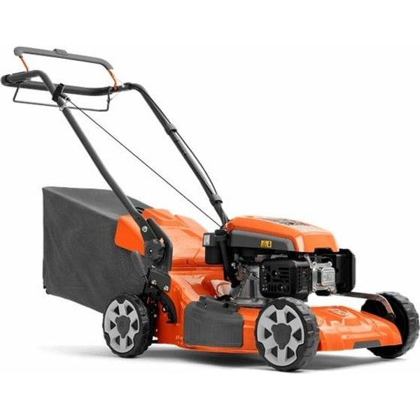 Husqvarna LC 151S — бензиновая, самоходная
