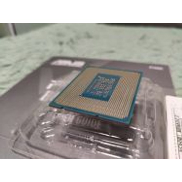Intel Core i5-12400F — 6 ядер, LGA1700, без графики